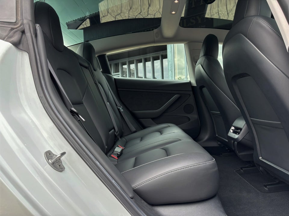 Tesla Model 3 Performance AWD 4d