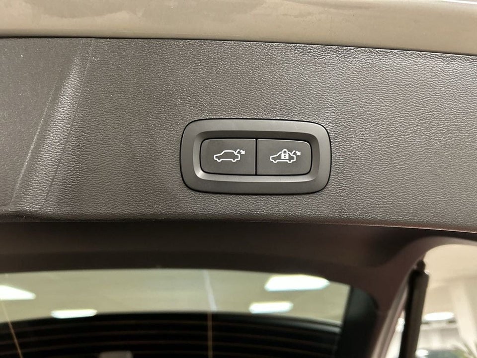 Volvo EX40 Extended Range Core 5d