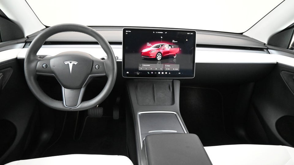 Tesla Model Y Long Range AWD 5d