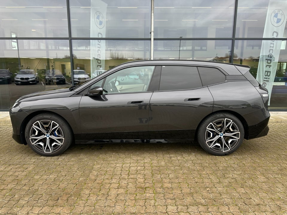 BMW iX xDrive40 Super Charged 5d