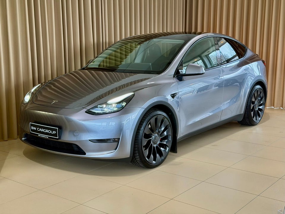 Tesla Model Y Performance AWD 5d