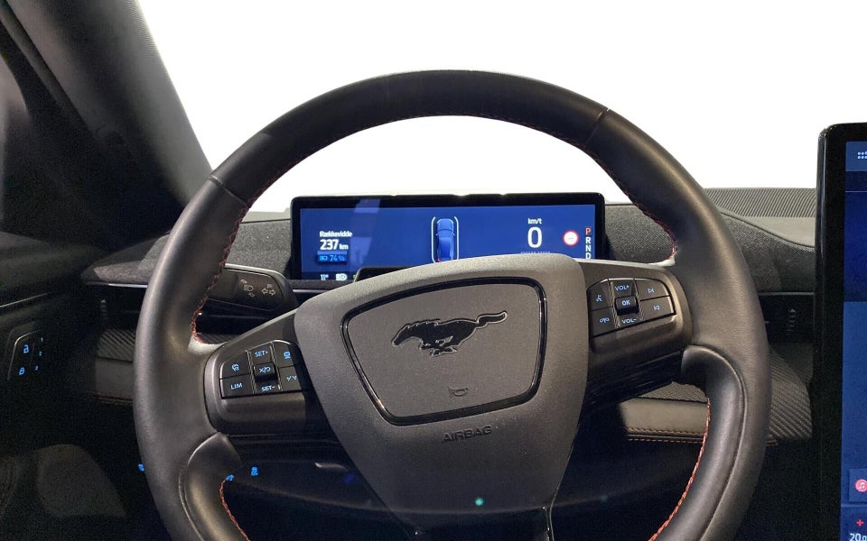 Ford Mustang Mach-E 75 Premium Standard Range AWD 5d