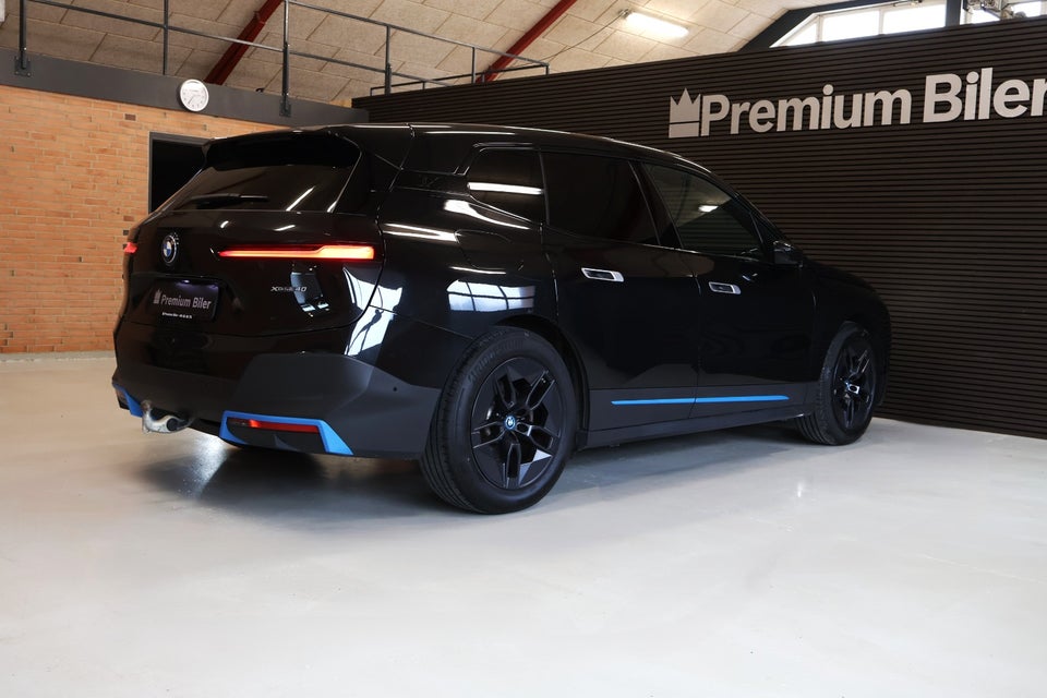 BMW iX xDrive40 Fully Charged 5d