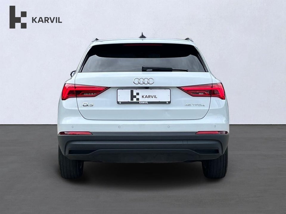 Audi Q3 45 TFSi e Attitude plus S-tr. 5d
