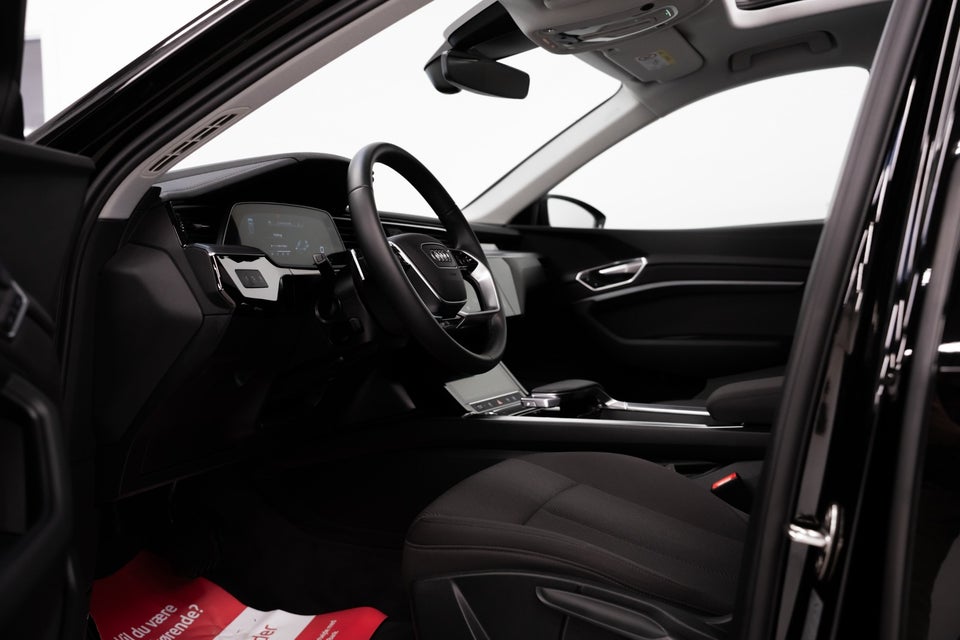 Audi e-tron 50 quattro 5d