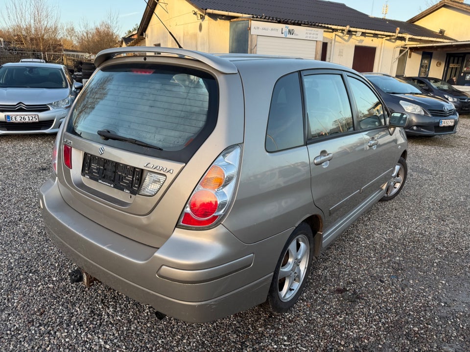 Suzuki Liana 1,6 Breeze 5d