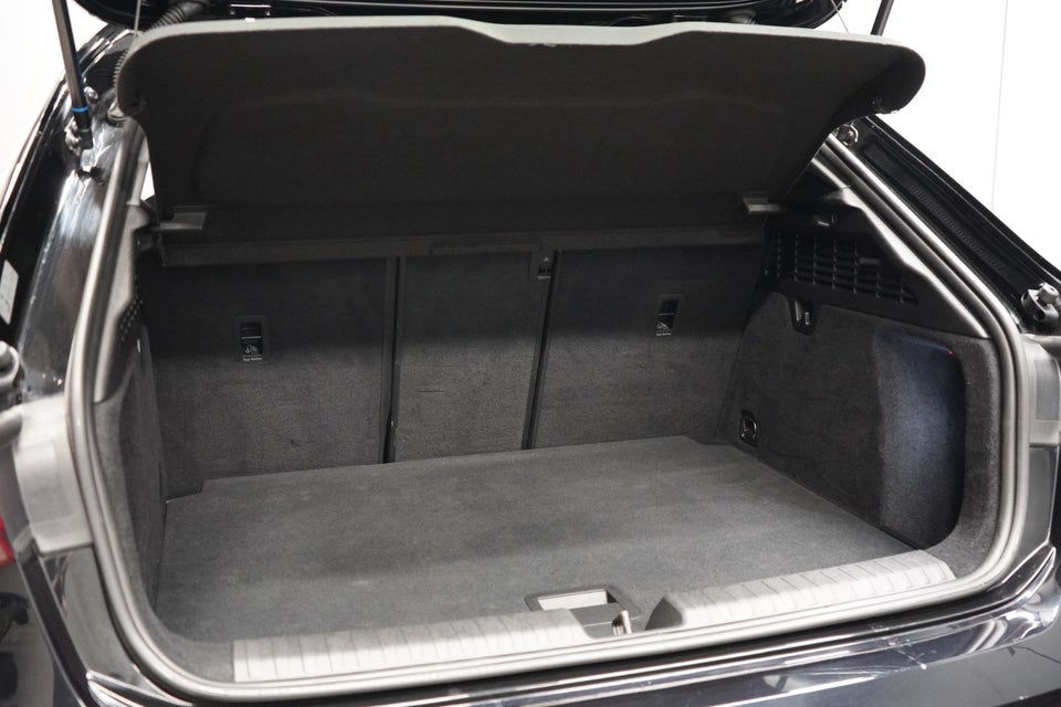 Audi A3 40 TFSi e Advanced Sportback S-tr. 5d