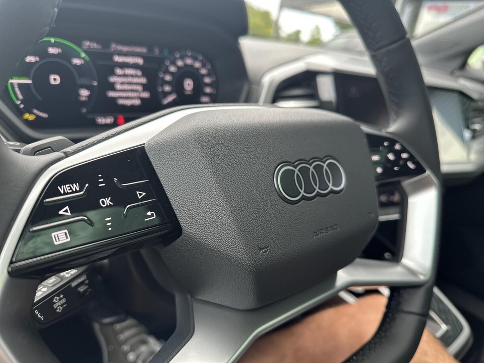 Audi Q4 e-tron 45 Progress quattro 5d