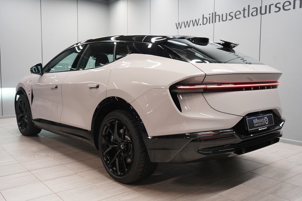 Lotus Eletre 5d