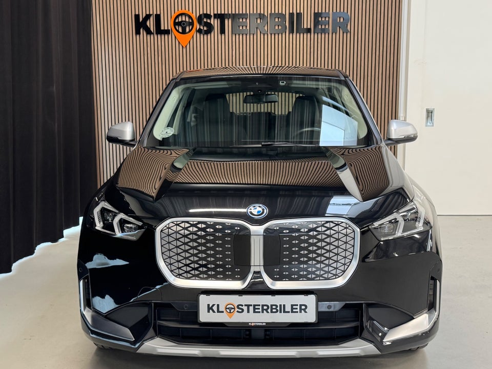 BMW iX1 eDrive20 X-Line 5d