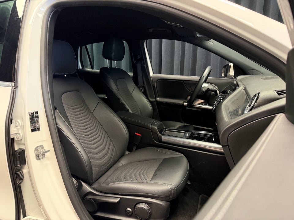 Mercedes EQA250+ Progressive 5d