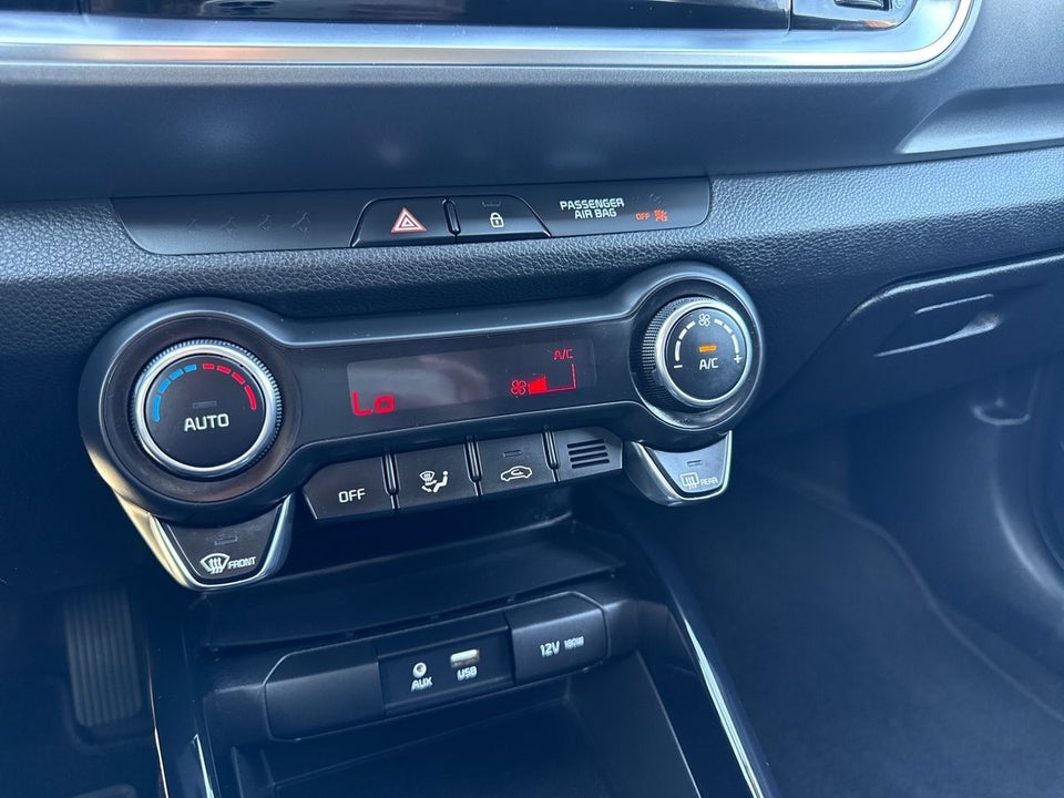 Kia Stonic 1,0 T-GDi Attraction 5d