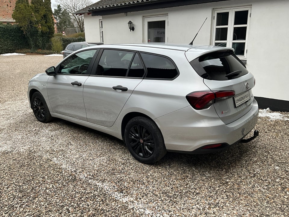 Fiat Tipo 1,4 16V Street SW 5d