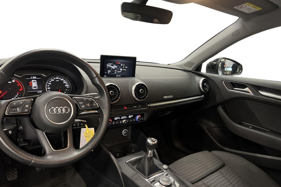 Audi A3 35 TFSi Sport Limited Sportback 5d