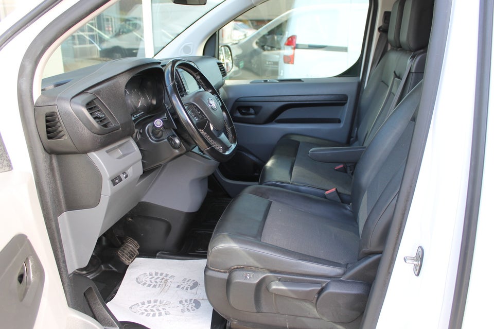 Toyota ProAce 2,0 D 122 Long Comfort Master aut. 6d