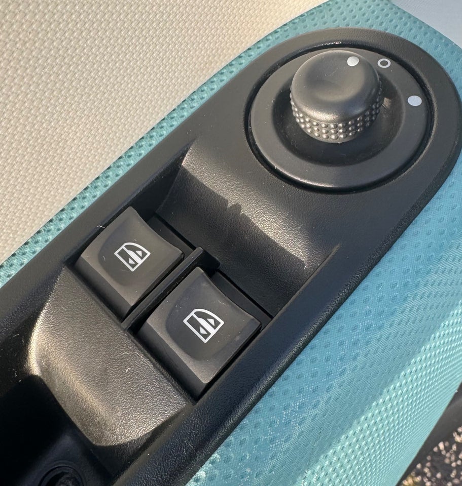 Renault Twingo 1,0 SCe 70 Authentique 5d