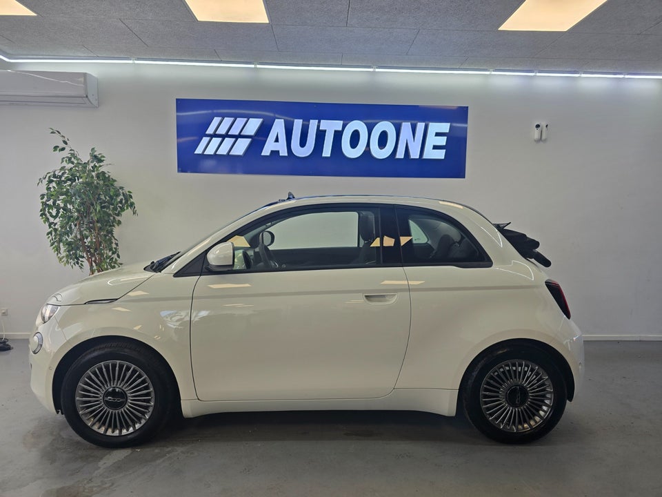 Fiat 500e 42 Icon Cabrio 2d