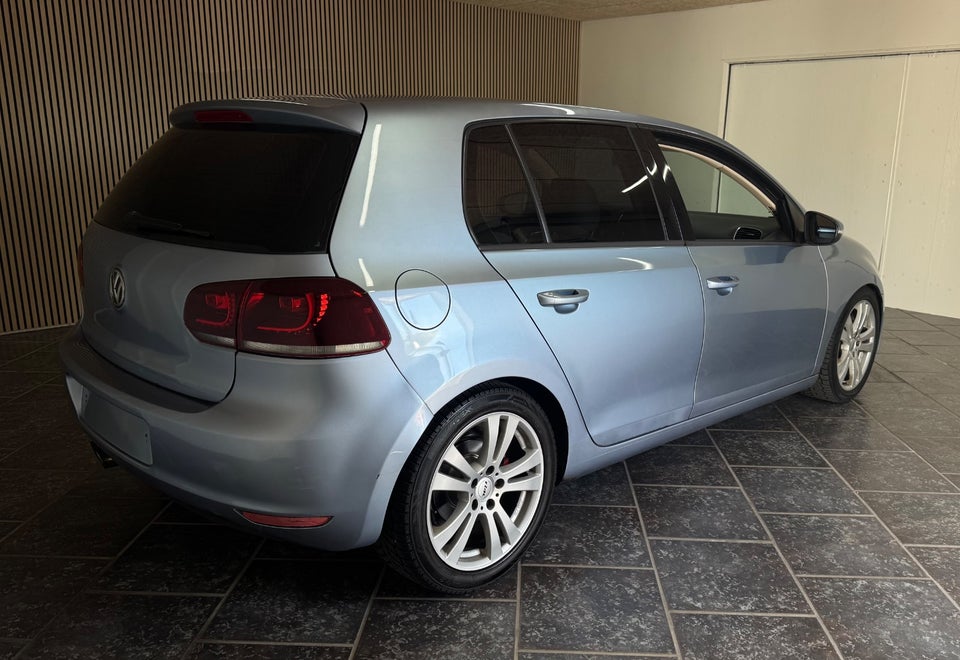 VW Golf VI 2,0 TDi 140 Highline 5d
