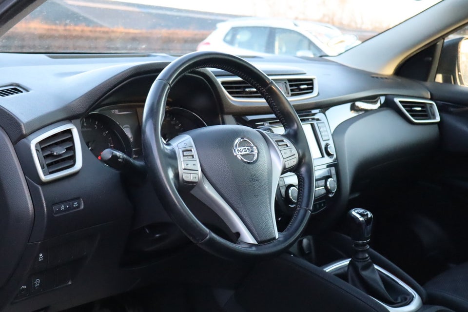 Nissan Qashqai 1,2 Dig-T 115 Tekna 5d