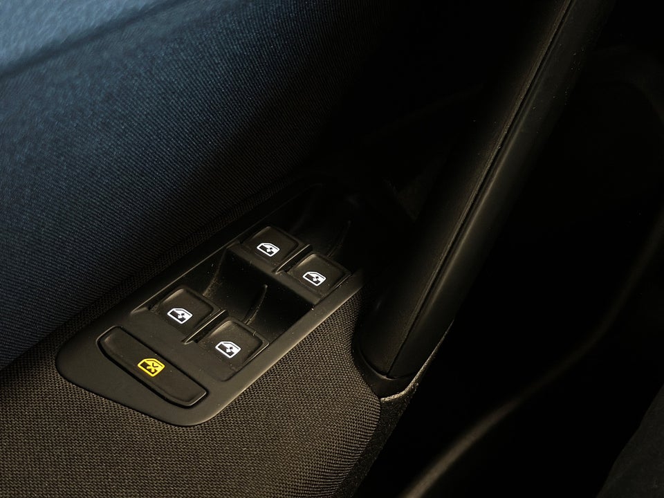 VW Golf VII 1,6 TDi 110 Style BM 5d