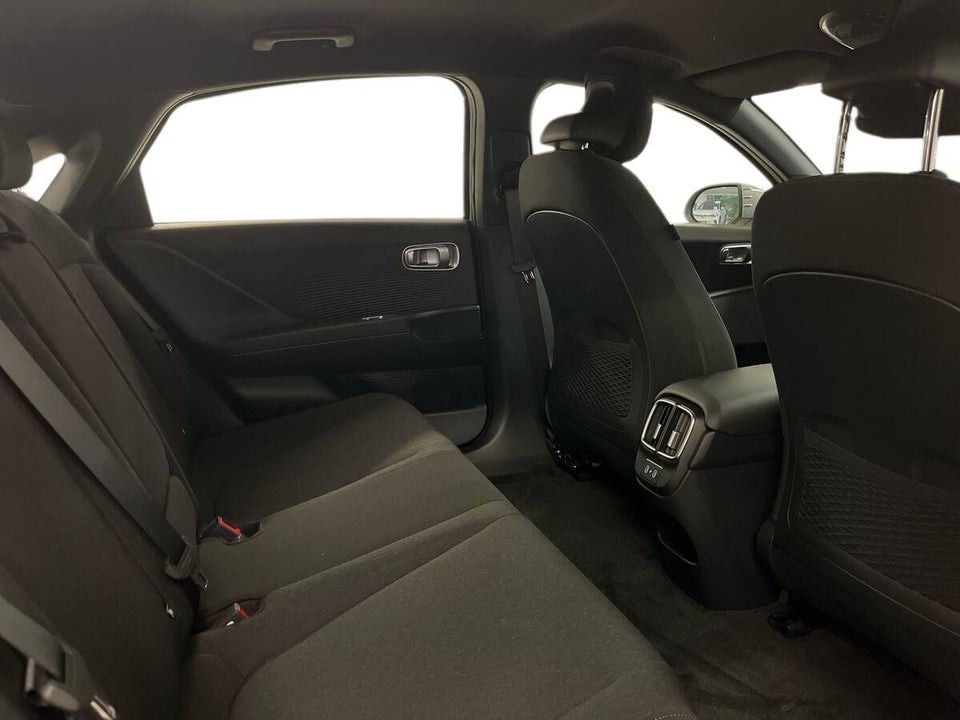 Hyundai Ioniq 6 53 Essential 4d