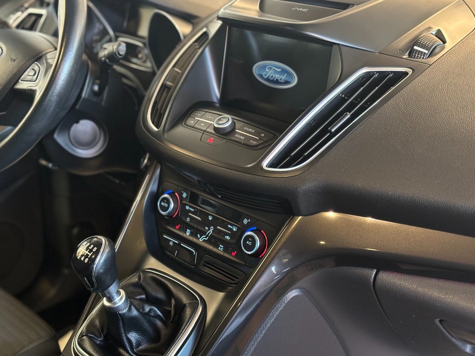 Ford C-MAX 1,0 SCTi 100 Titanium 5d