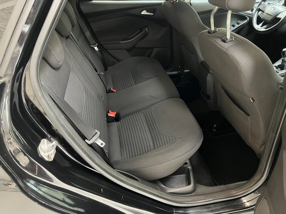 Ford Focus 1,0 SCTi 100 Titanium stc. 5d