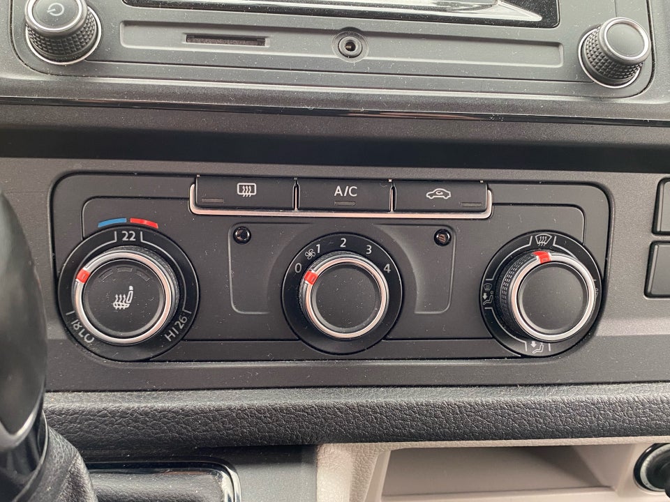VW Transporter 2,0 TDi 180 Kassevogn DSG lang