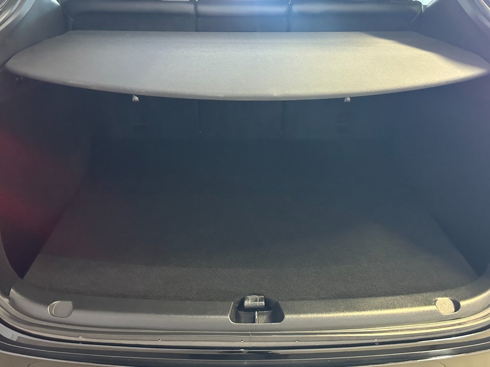 Tesla Model Y Long Range AWD 5d