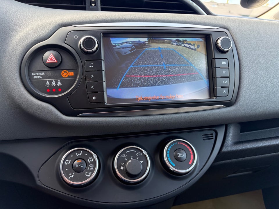 Toyota Yaris 1,0 VVT-i T2 Touch 5d