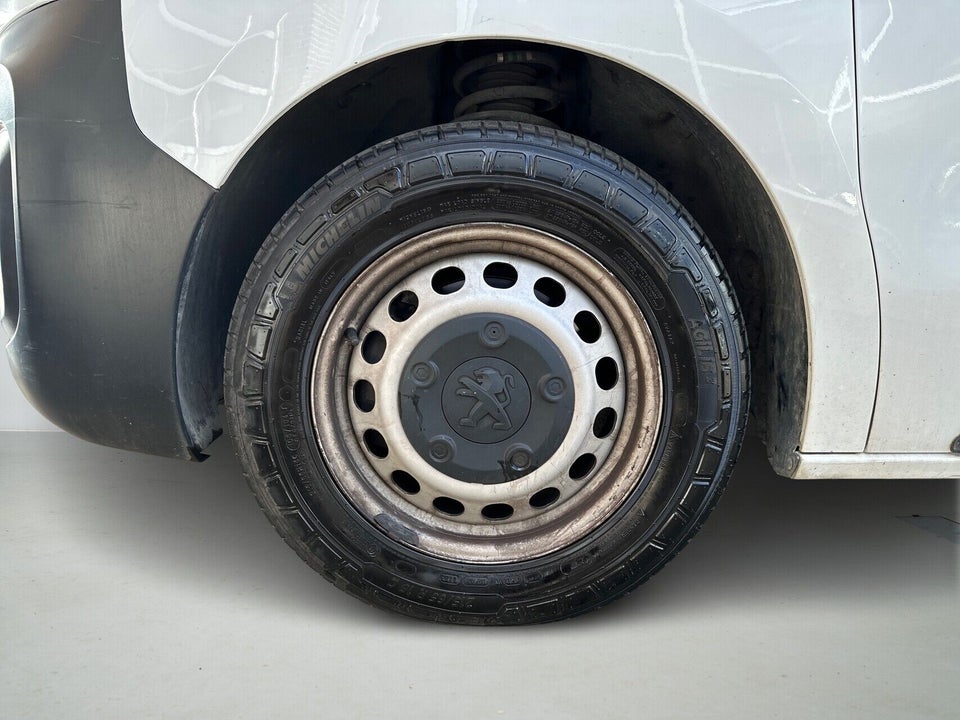 Peugeot e-Expert 75 L2 Premium Van