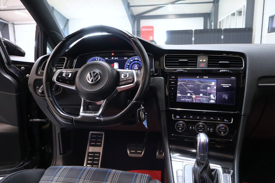 VW Golf VII 1,4 GTE DSG 5d
