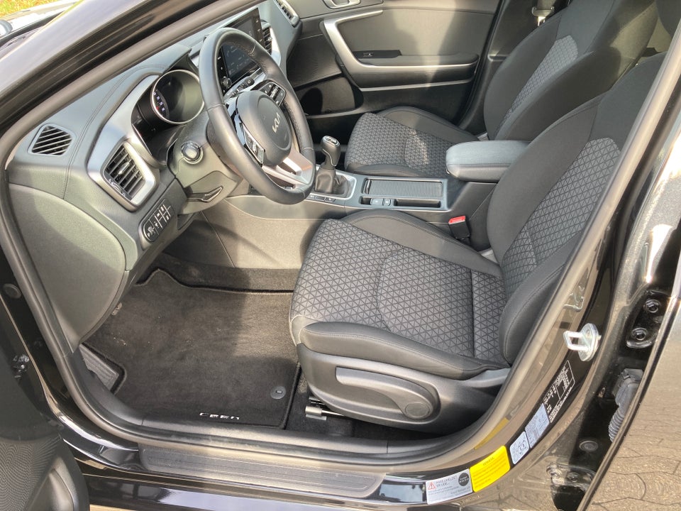 Kia Ceed 1,0 T-GDi Prestige SW 5d