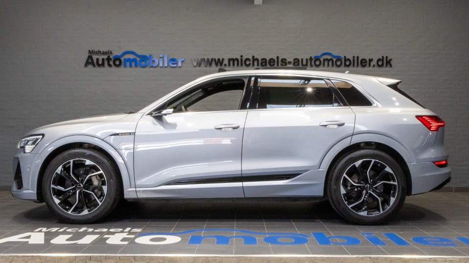 Audi e-tron 55 S-line quattro 5d
