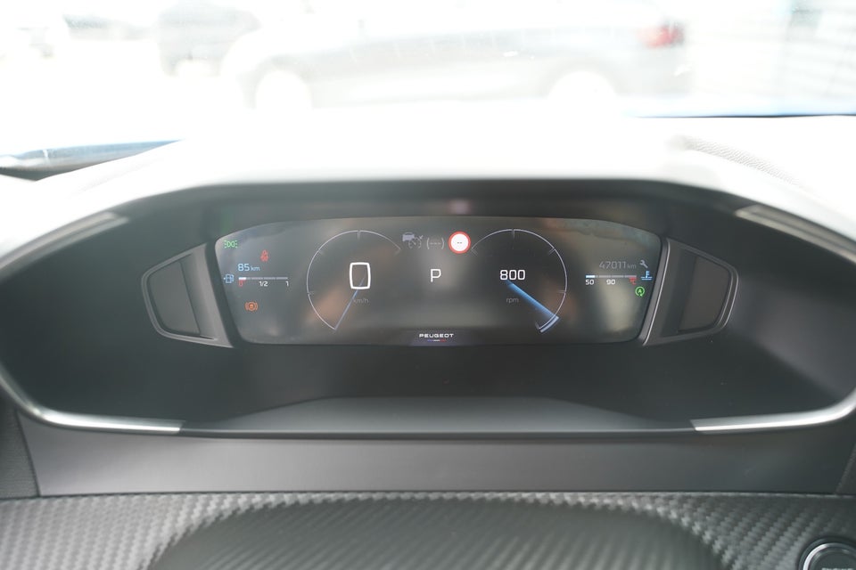 Peugeot 2008 1,2 PureTech 130 Allure EAT8 5d