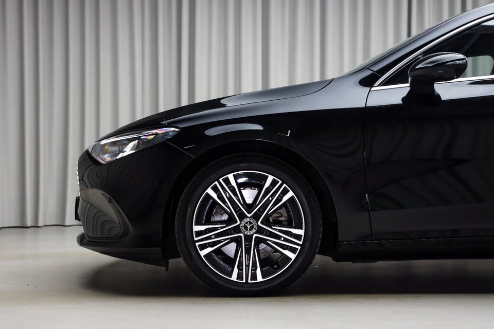 Mercedes CLA250+ electric Progressive Premium 4d