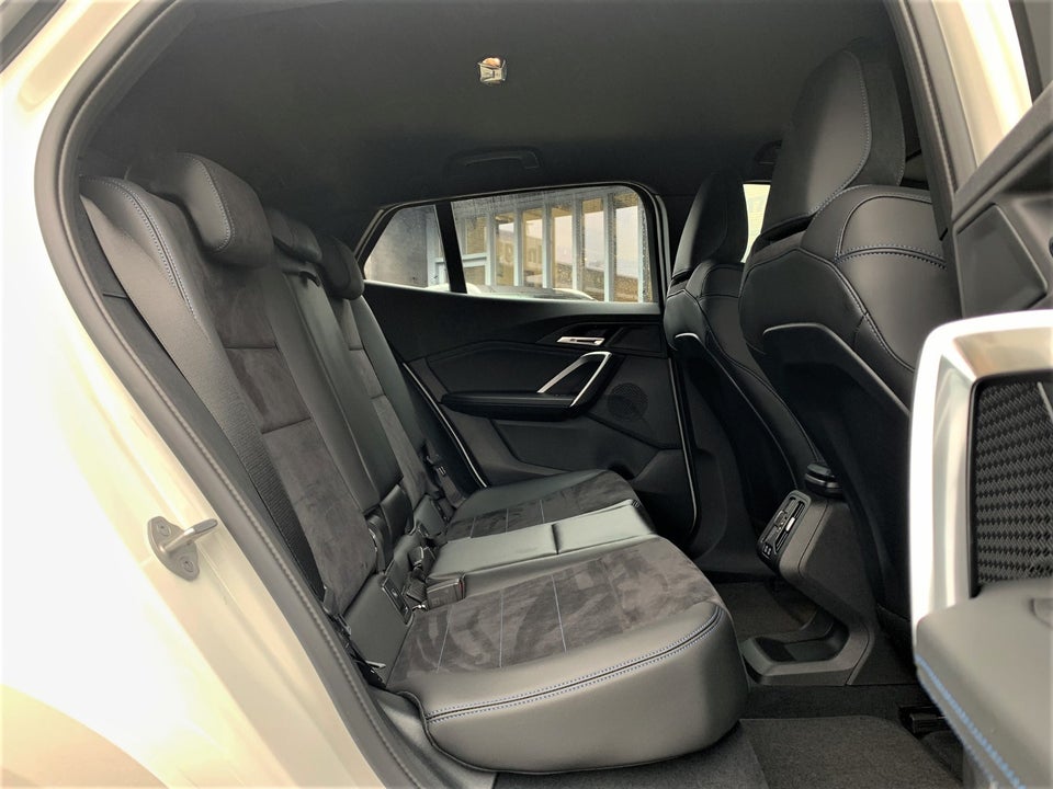 BMW iX2 eDrive20 M-Sport 5d