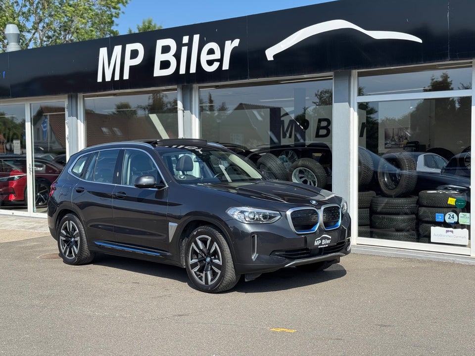 BMW iX3 Charged 5d