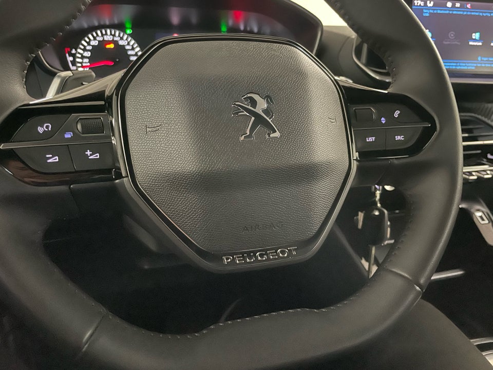 Peugeot 2008 1,2 PureTech 130 Vision Pack EAT8 5d