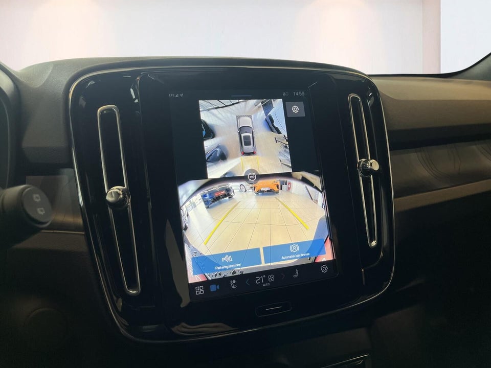 Volvo EX40 Extended Range Plus 5d