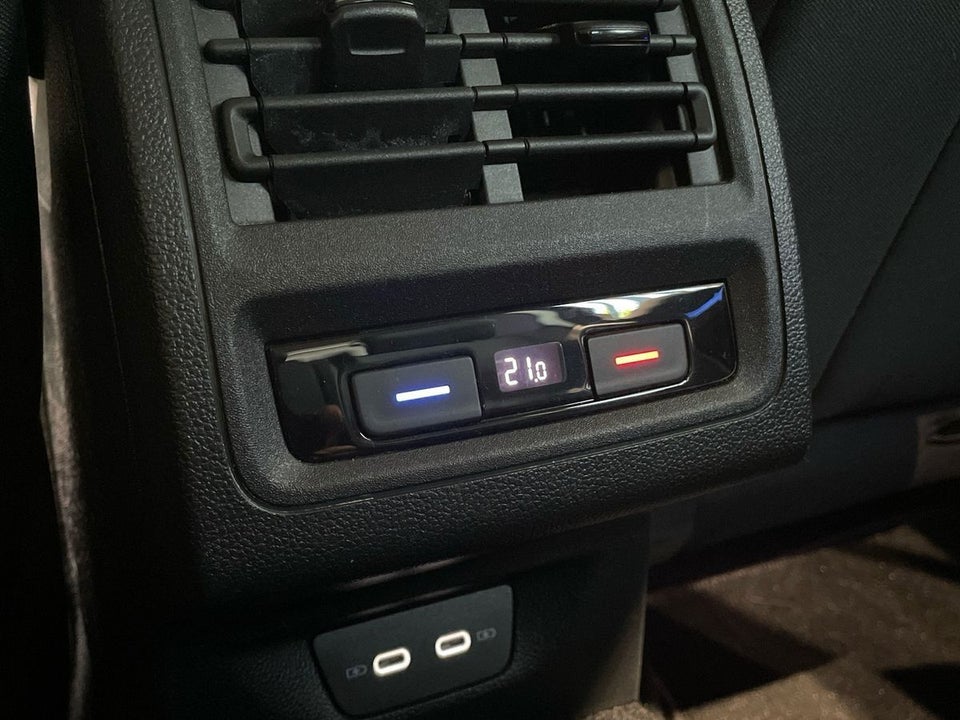 VW Golf VIII 1,4 eHybrid DSG 5d