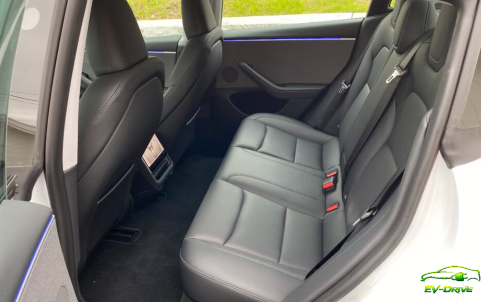 Tesla Model 3 RWD 4d