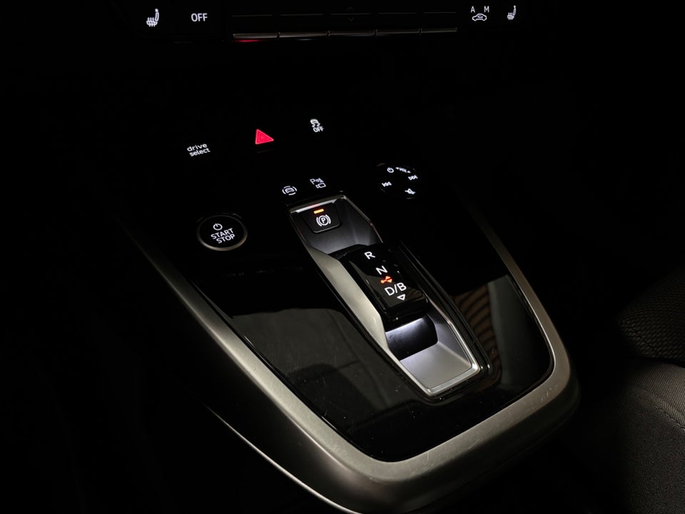 Audi Q4 e-tron 40 Advanced 5d