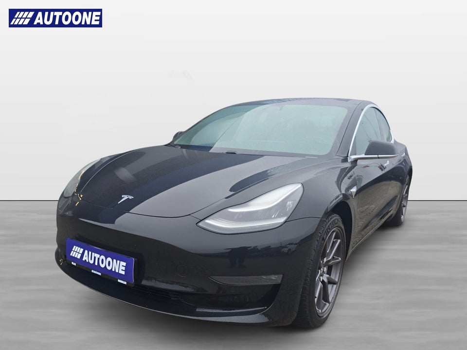 Tesla Model 3 Long Range AWD 4d