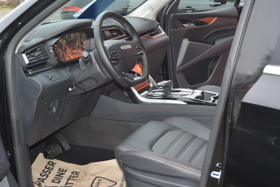 Maxus Euniq6 70  5d
