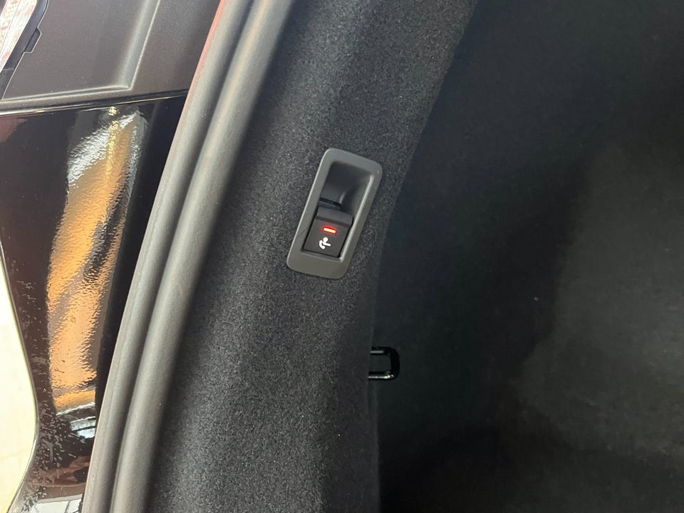 Audi Q4 e-tron 45 S-line 5d