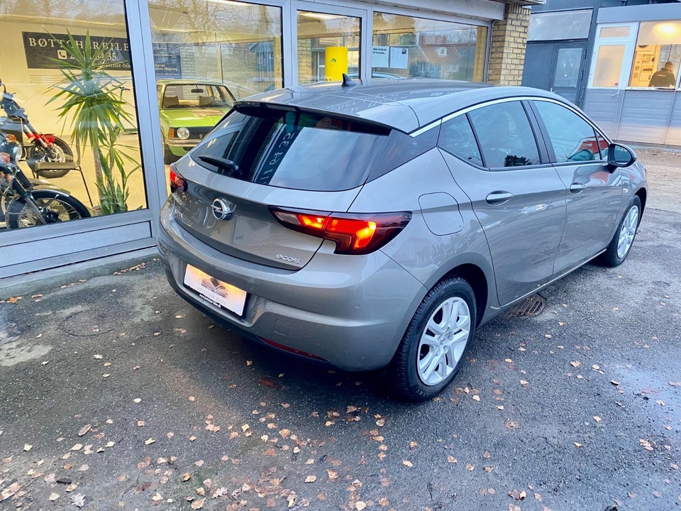 Opel Astra 1,0 T 105 Enjoy 5d