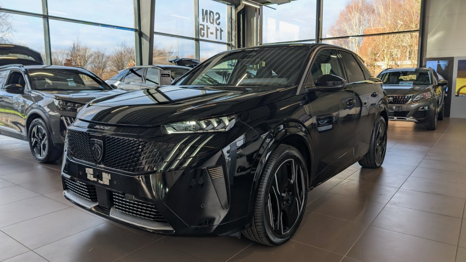 Peugeot e-3008 77 GT 5d