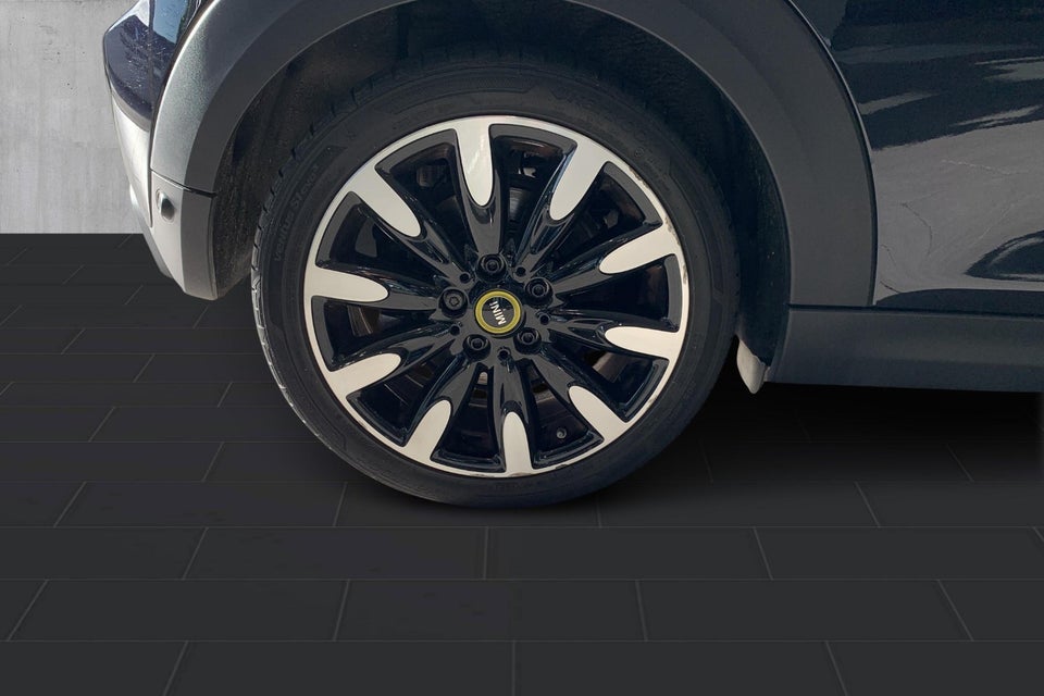 MINI Cooper SE Classic Trim 3d