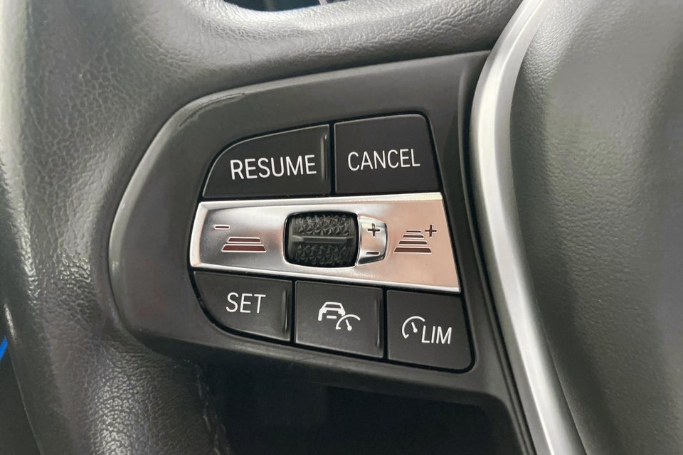 BMW 330e 2,0 Touring Sport Line aut. 5d